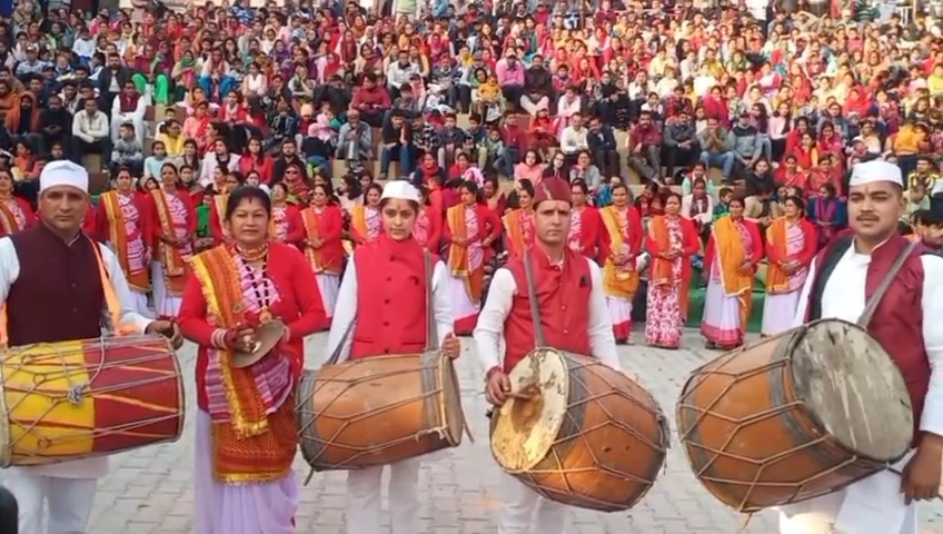 पहाड़ों में खड़ी होली की मची धूम 26 मार्च को खेली जाएगी छलोड़ी