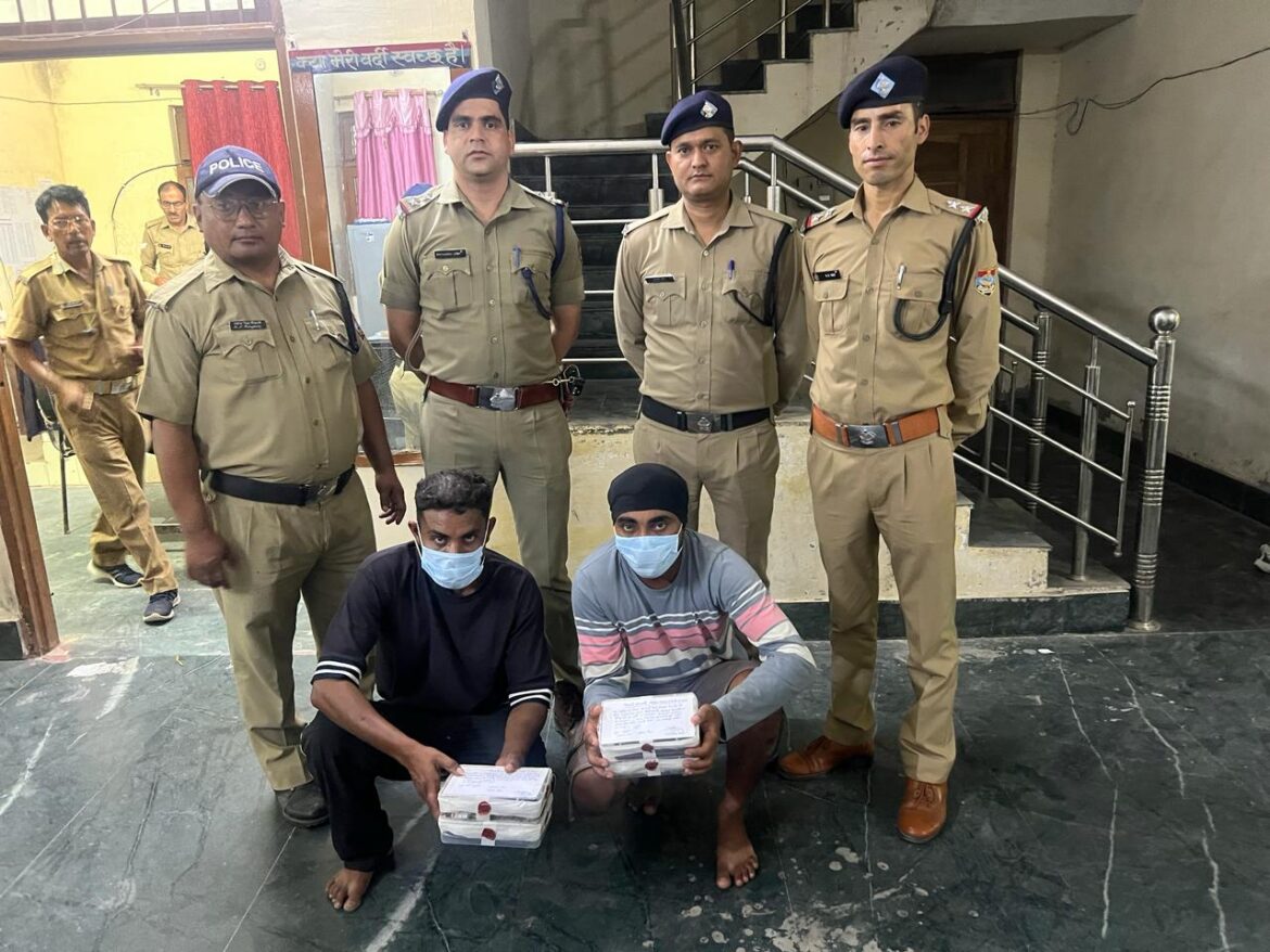 ✍️✍️100 अवैध नशे के इंजेक्शन को  परिवहन करते हुए दो अभियुक्त को पुलिस ने किया गिरफ्तार 👉