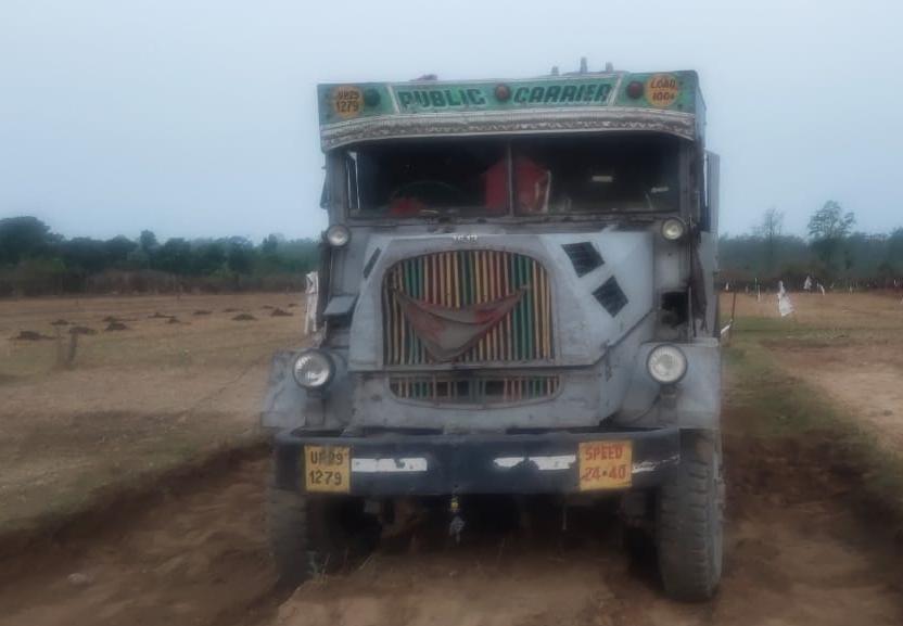 ✍️✍️वन विभाग को मिली बड़ी सफलता टनकपुर के छिनीगोठ में अवैध मिट्टी खनन परिवहन कर रहे दो गाड़ियों को पकड़ किया सीज👉