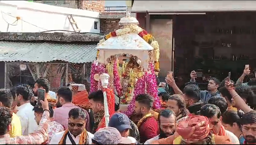 ✍️✍️बाबा केदार की पंचमुखी डोली ने फाटा  से तीसरे पड़ाव गौरीकुंड को किया प्रस्थान👉