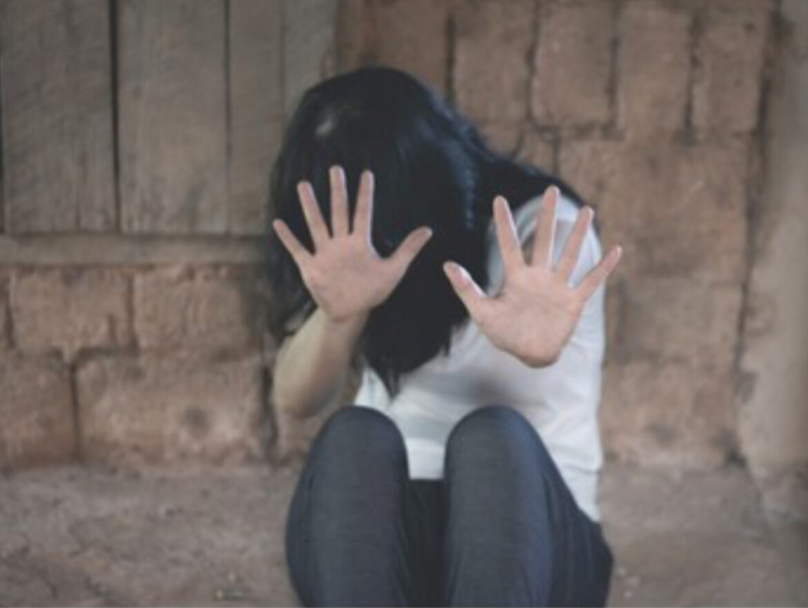 ✍️नेपाली युवती ने बनबसा के एक व्यापारी पर लगाया दुष्कर्म का आरोप विभिन्न धाराओं में हुआ मुकदमा दर्ज आरोपी फरार पुलिस ने की जांच शुरू👉