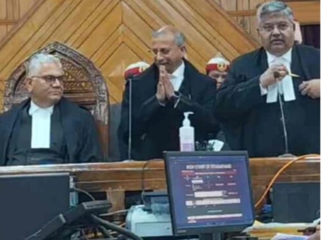 ✍️न्यायमूर्ति न्यायधीश आलोक मेहरा ने ली पद एवं गोपनीयता की शपथ👉