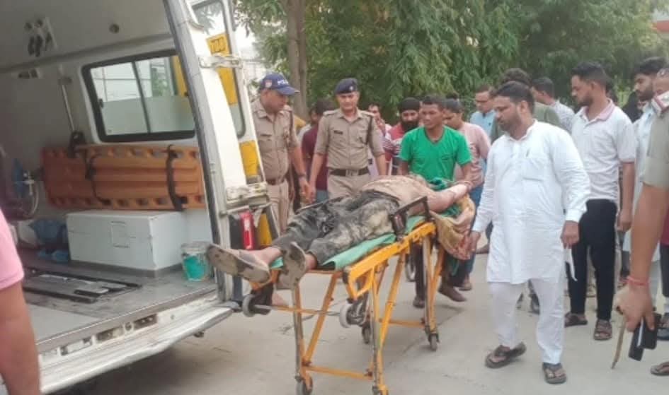 ✍️पारिवारिक बंटवारे से असंतुष्ट व्यक्ति ने तहसील परिसर में किया आत्मदाह का प्रयास👉