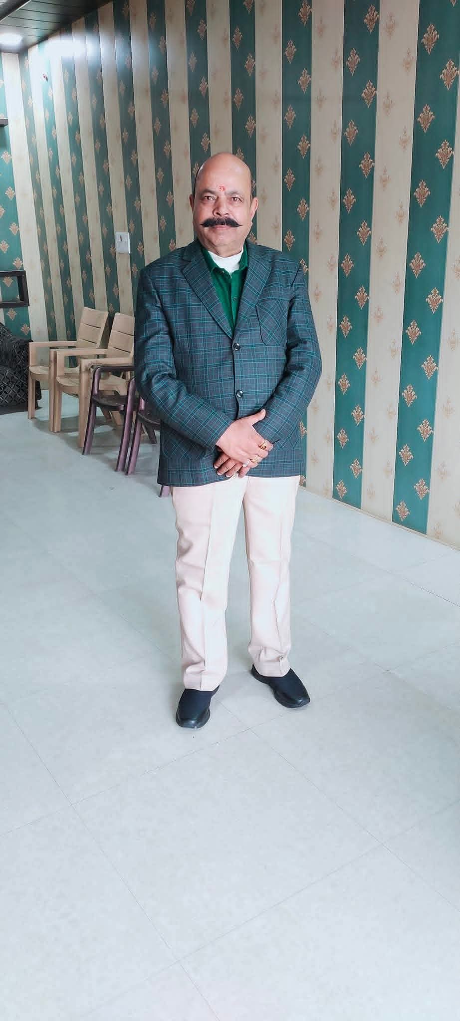 ✍️सुजिया नाले के किनारे झाड़ी में अटका मिला वरिष्ठ व्यवसायी जशोधर भट्ट का शव,लाइसेंसी पिस्टल बरामद प्रथम दृष्टि आत्महत्या की आशंका👉 