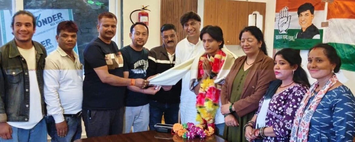 ✍️836 दिनों में 18,554 किमी पैदल चलकर लौटे चंदू कार्की, बेरीनाग में हुआ भव्य सम्मान👉