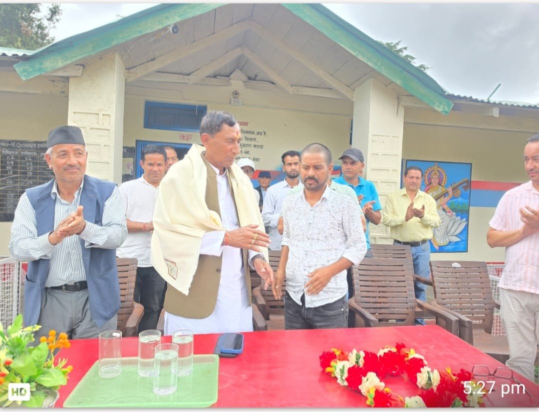 ✍️दूरस्थ क्षेत्रों में कम्प्यूटर शिक्षा का प्रसार जरूरी : चुफाल अटल उत्कृष्ट इंटर कॉलेज जौरासी में कंप्यूटर लैब, स्मार्ट क्लास व पुस्तकालय का निरीक्षण👉