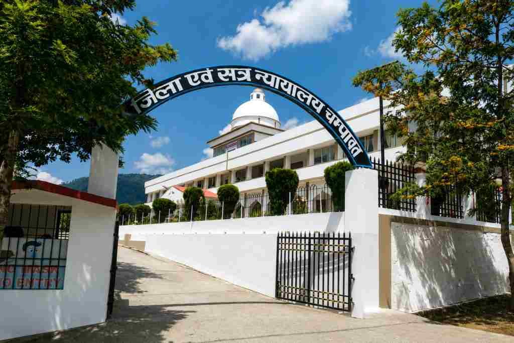 ✍️बनबसा में महिला ग्राम प्रधान से अभद्रता मामले में 10 दोषी, पांच-पांच साल की सजा👉